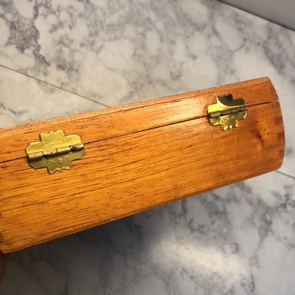 Aston Cigar Box - Picture 6 of 14